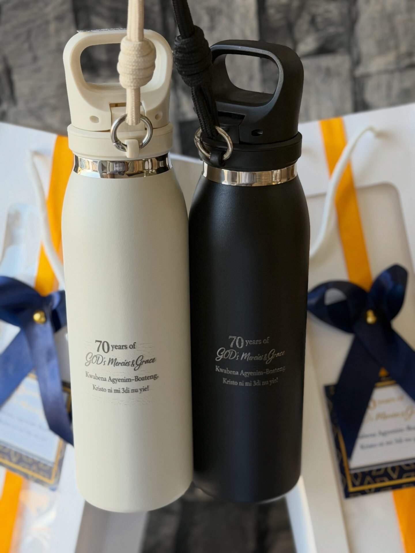 Customized and packaged vacuum sealed bottle with rope strap - Image 2