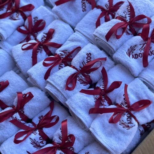 Facetowel