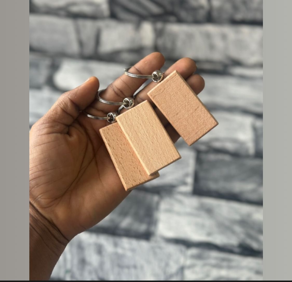 Wooden rectangle keyholder - Image 2