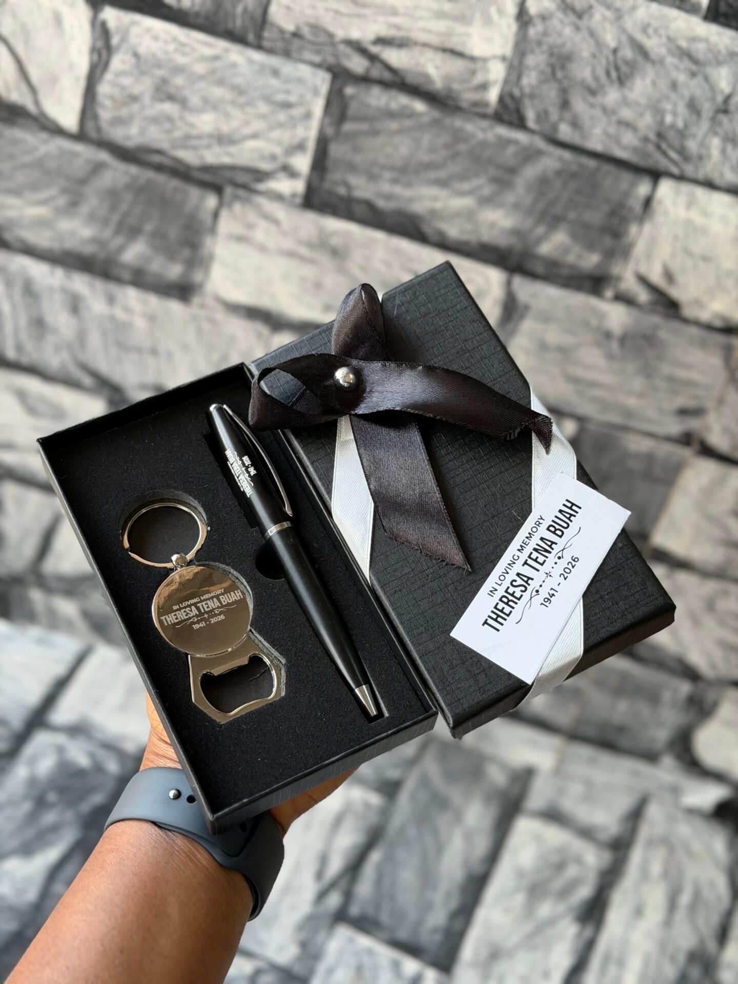Silver metal Keyholder opener (customized and packaged)