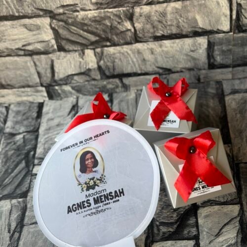 customized and packaged (foldable Fabric Fan)
