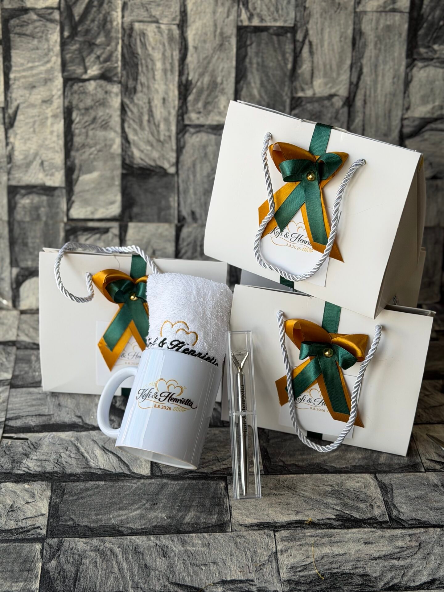 Ceramic and facetowel with cased metalpen (Customized and packaged)