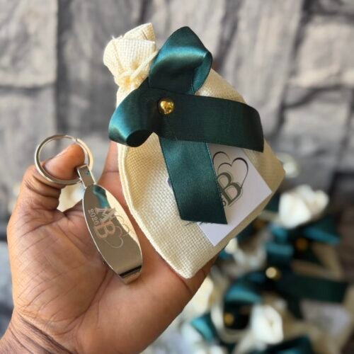 L shape metal Keyholder