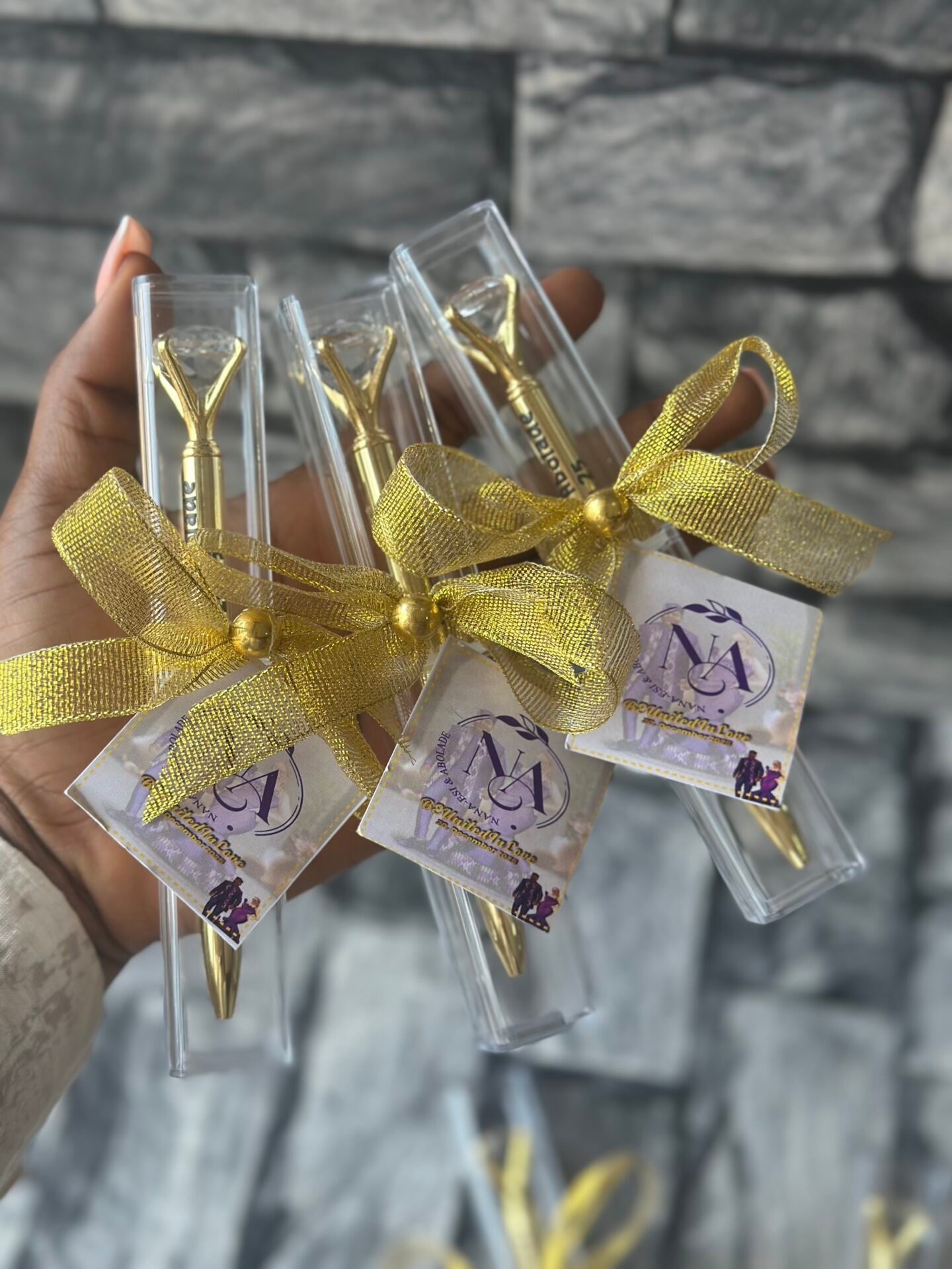 Gold diamond pen (customized and packaged)