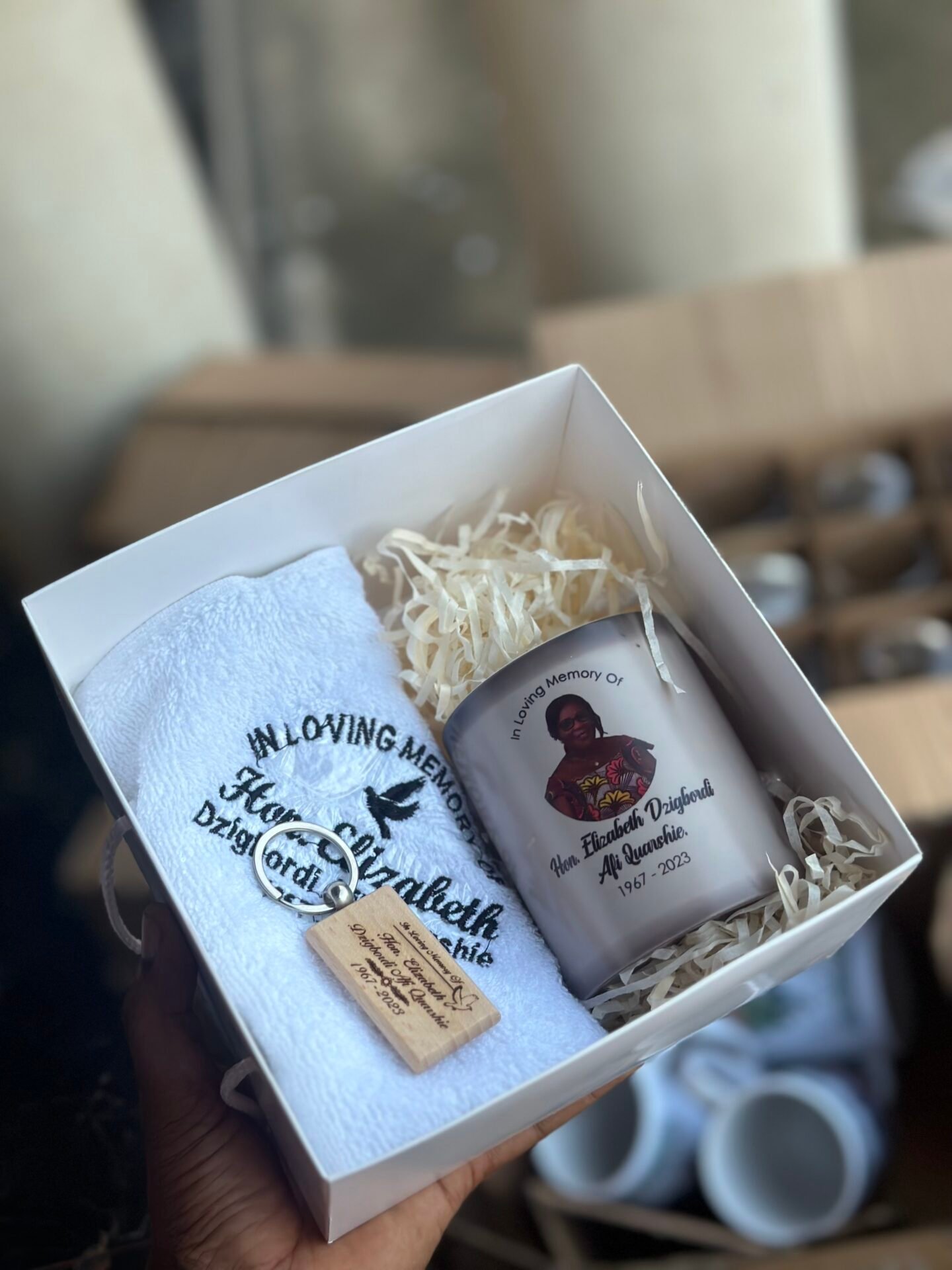 Magic mug set (customized and packaged)