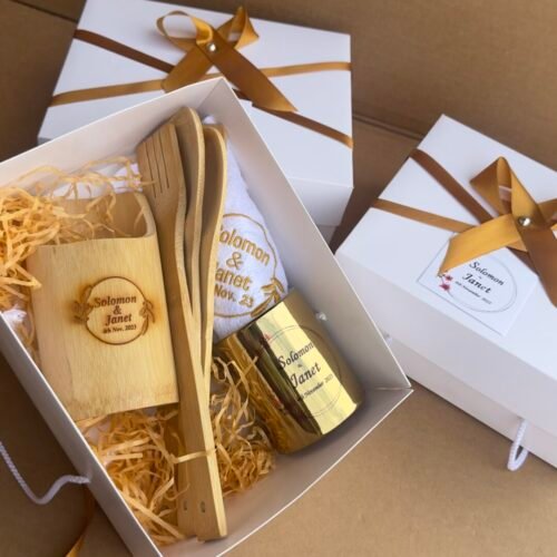 Ceramic gold mug and spatula set with facetowel (Customized and packaged)