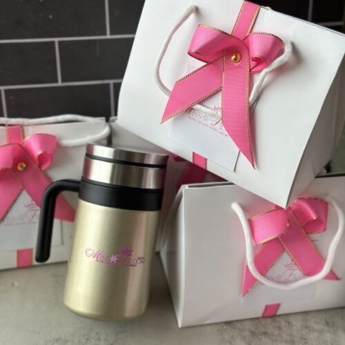 Customized and packaged Vacuum cup with silver lid